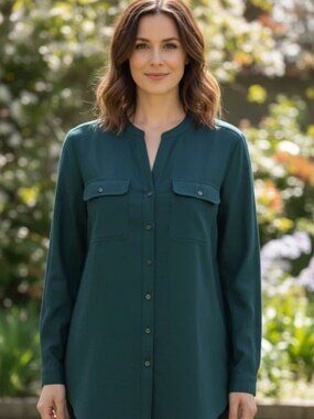 Gap women's Henley shirt dark green $54 price new with tags size extra small